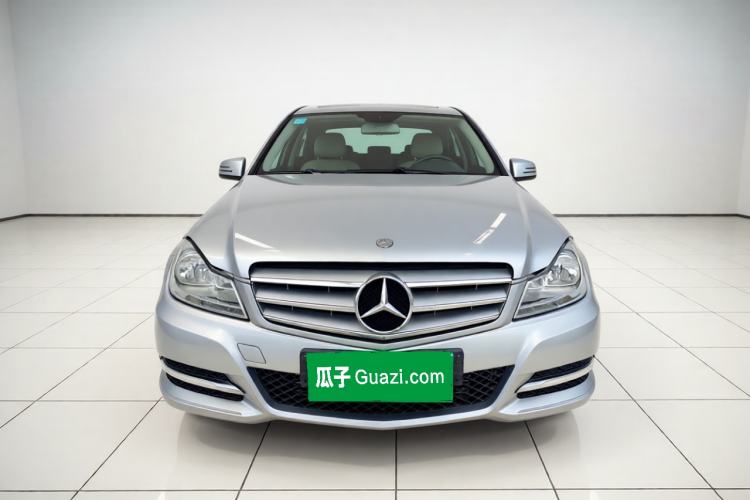 Used Mercedes-Benz C-Class 2010 C 180K Classic model Front