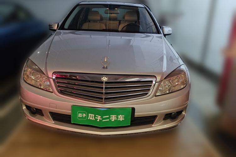 Used Mercedes-Benz C-Class 2010 C 180K Classic model Front