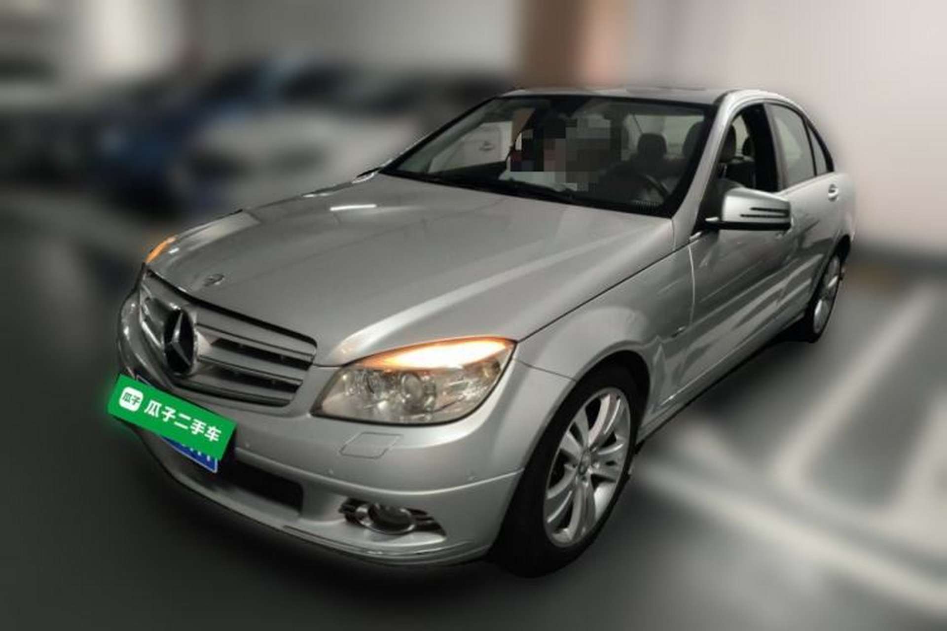 Used Mercedes-Benz C-Class 2010 C 200 CGI Fashion Model Front Left 45 Deg
