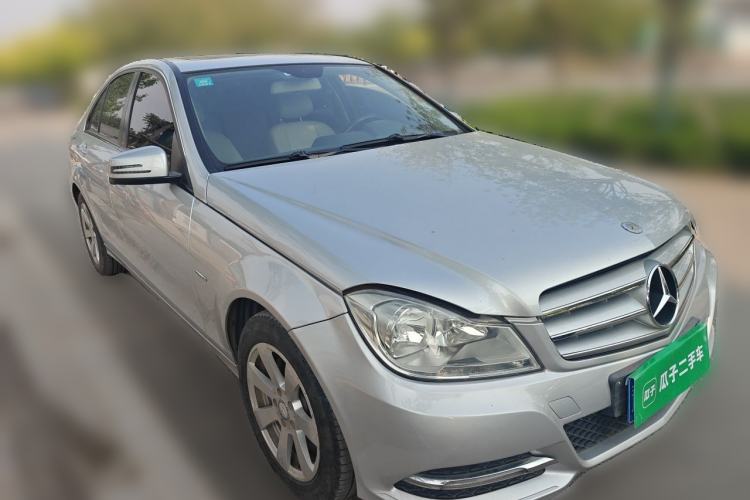 Used Mercedes-Benz C-Class 2010 C 180K Classic model Front Right 45 Deg