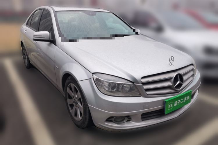 Used Mercedes-Benz C-Class 2010 C 180K Classic model Front Right 45 Deg