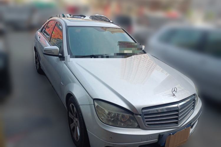 Used Mercedes-Benz C-Class 2010 C 180K Classic model Front Right 45 Deg