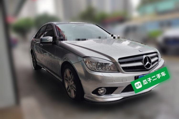 Used Mercedes-Benz C-Class 2010 C 260 CGI Sport Edition Front Right 45 Deg