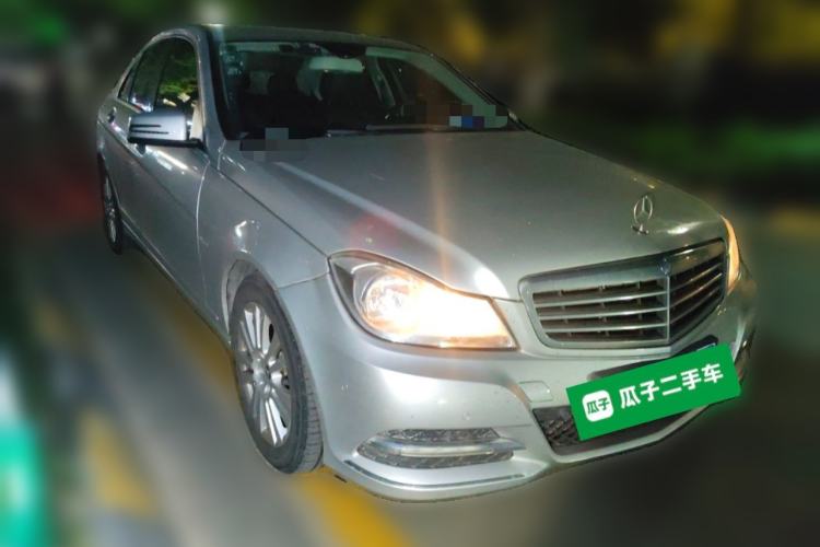 Used Mercedes-Benz C-Class 2010 C 200 CGI Elegance Model Front Right 45 Deg