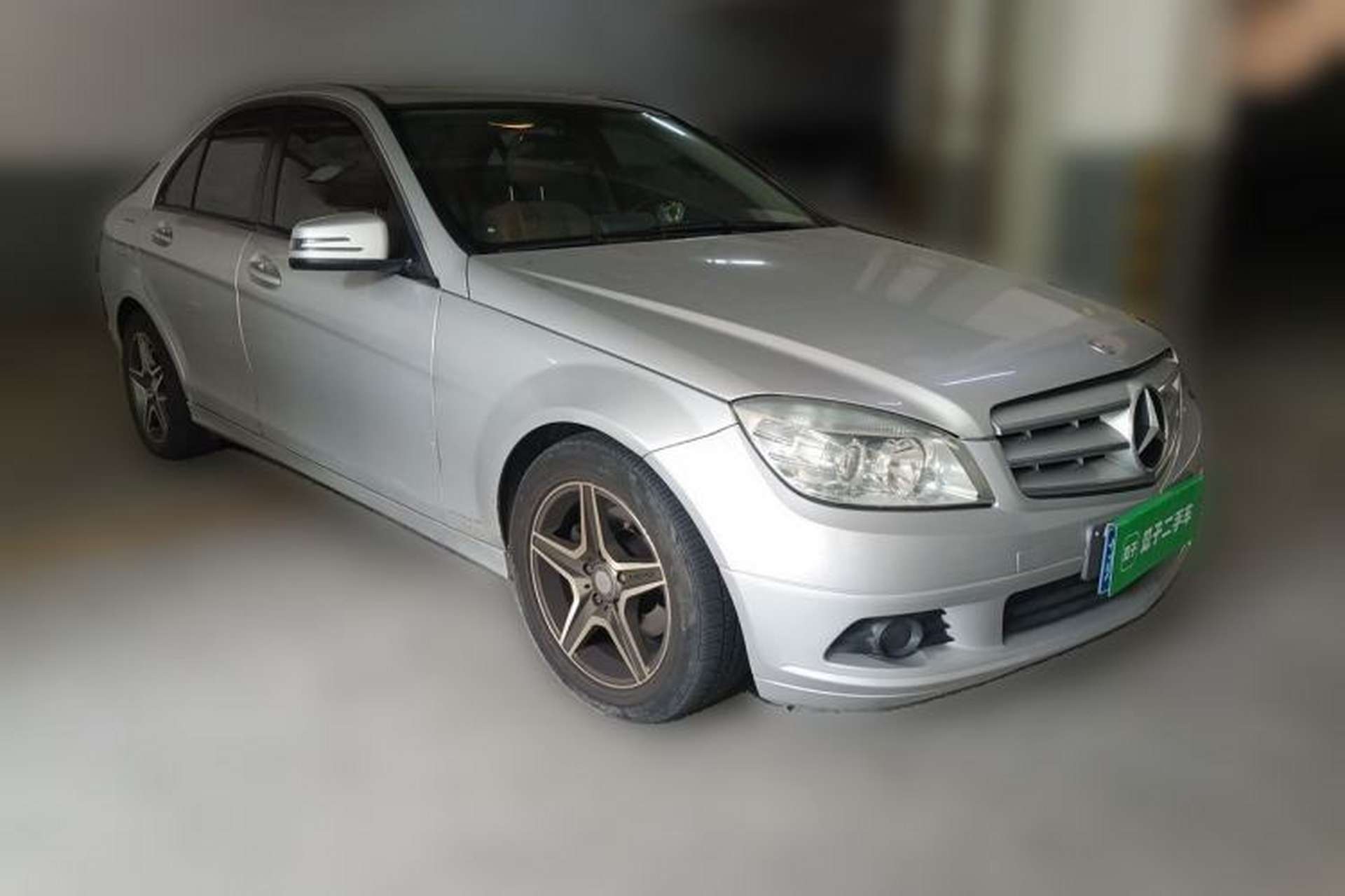 Used Mercedes-Benz C-Class 2010 C 180K Classic model Front Right 45 Deg