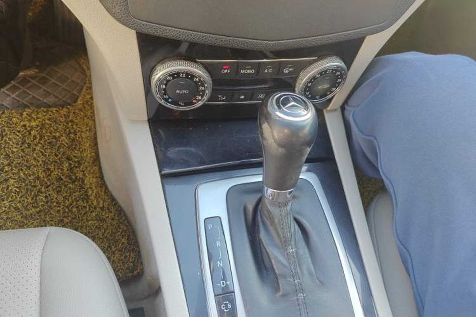 Used Mercedes-Benz C-Class 2010 C 180K Classic model Gear Lever