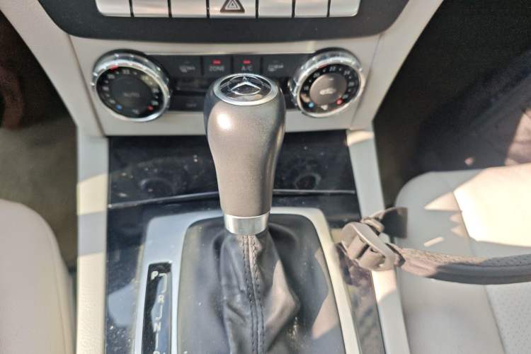 Used Mercedes-Benz C-Class 2010 C 180K Classic model Gear Lever