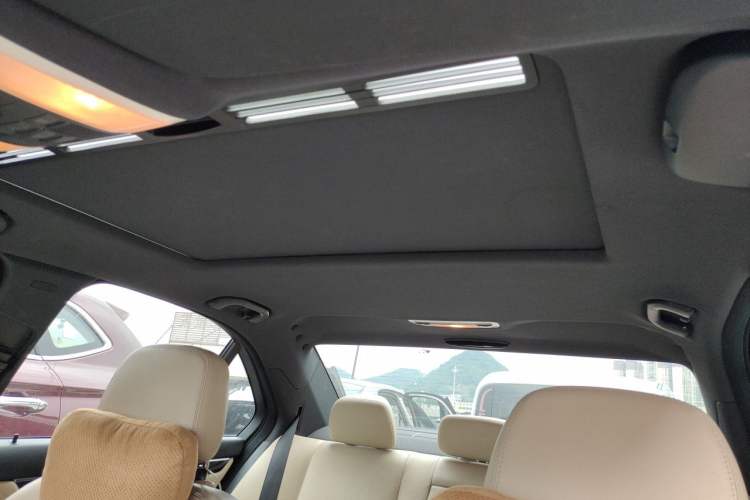 Used Mercedes-Benz C-Class 2010 C 200 CGI Fashion Model Headliner