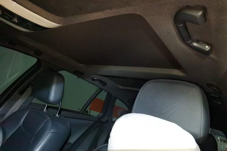 Used Mercedes-Benz C-Class 2010 C 300 Estate Headliner