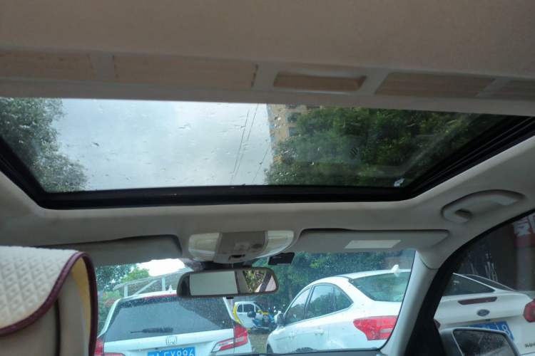 Used Mercedes-Benz C-Class 2010 C 200 CGI Elegance Model Headliner