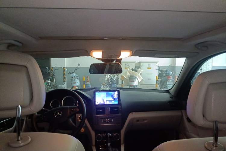 Used Mercedes-Benz C-Class 2010 C 180K Classic model Headliner