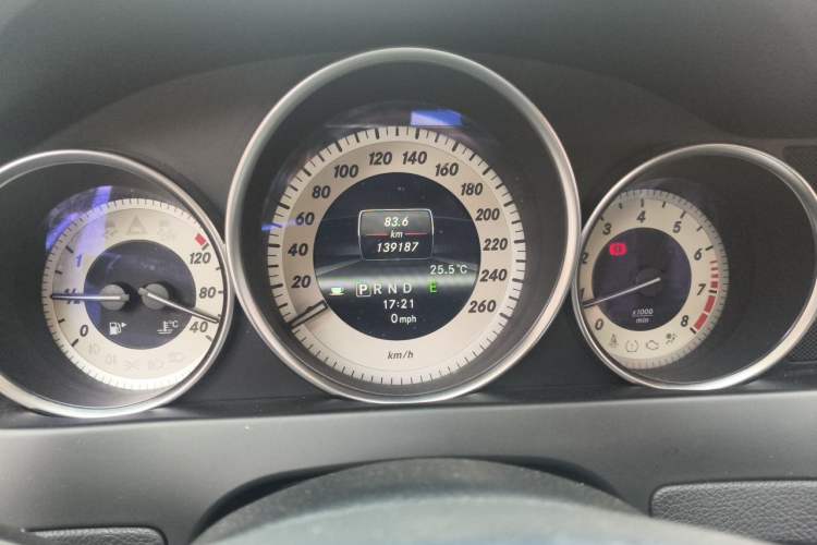 Used Mercedes-Benz C-Class 2010 C 260 CGI Fashion Model Instrument Cluster