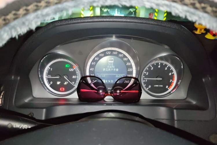 Used Mercedes-Benz C-Class 2010 C 200 CGI Fashion Model Instrument Cluster