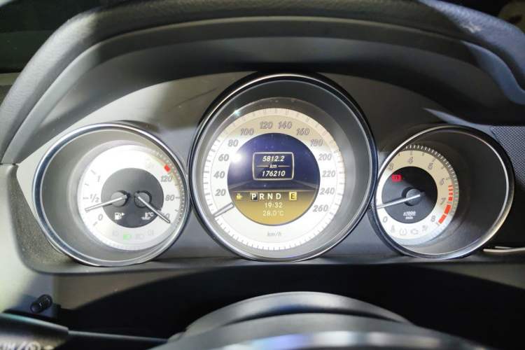 Used Mercedes-Benz C-Class 2010 C 200 CGI Elegance Model Instrument Cluster
