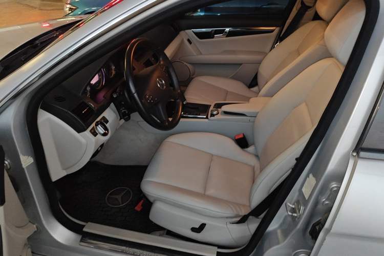Used Mercedes-Benz C-Class 2010 C 180K Classic model Left Front Seat