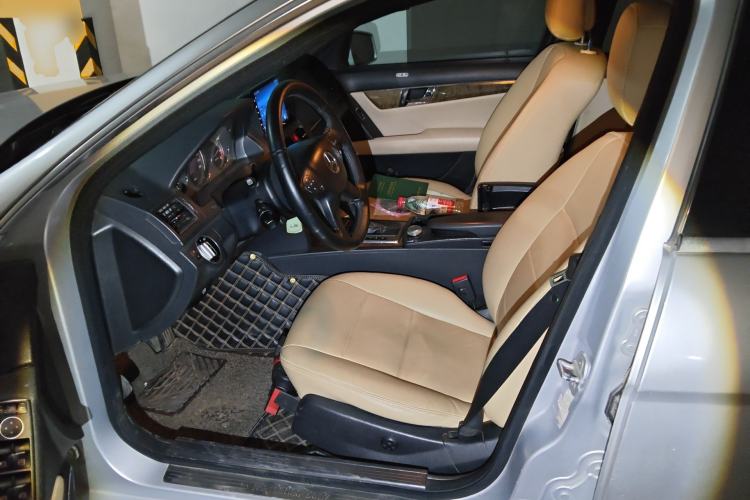 Used Mercedes-Benz C-Class 2010 C 200 CGI Fashion Model Left Front Seat