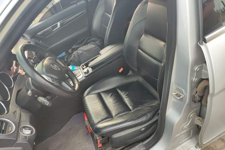 Used Mercedes-Benz C-Class 2010 C 200 CGI Fashion Model Left Front Seat