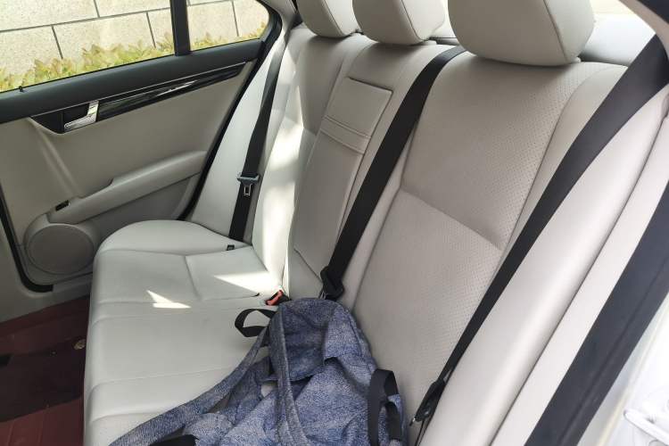 Used Mercedes-Benz C-Class 2010 C 180K Classic model Left Rear Seat
