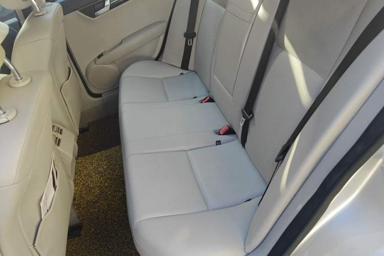 Used Mercedes-Benz C-Class 2010 C 180K Classic model Left Rear Seat