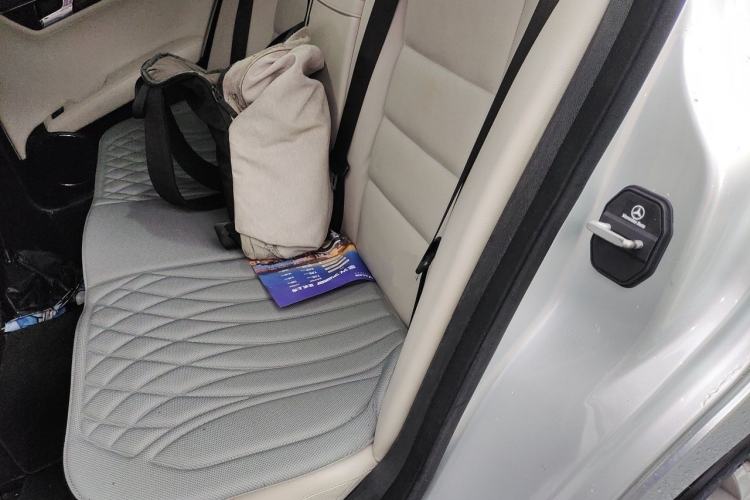 Used Mercedes-Benz C-Class 2010 C 260 CGI Sport Edition Left Rear Seat