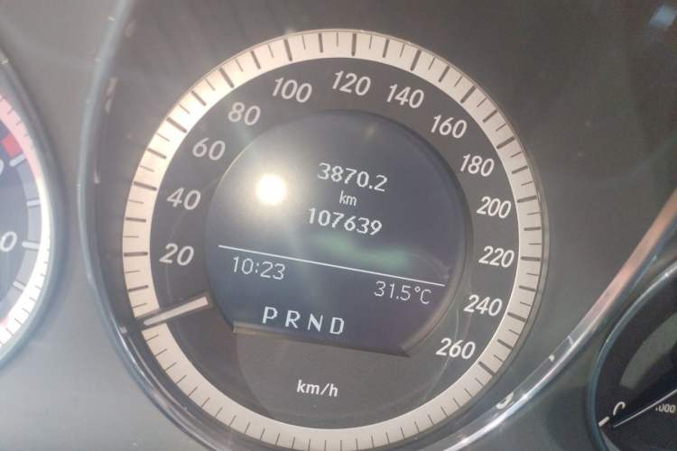 Used Mercedes-Benz C-Class 2010 C 200 CGI Elegance Model Odometer Close Up
