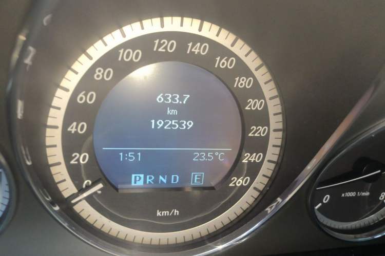 Used Mercedes-Benz C-Class 2010 C 200 CGI Elegance Model Odometer Close Up