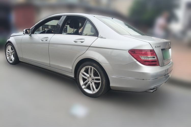 Used Mercedes-Benz C-Class 2010 C 260 CGI Fashion Model Rear Left 45 Deg