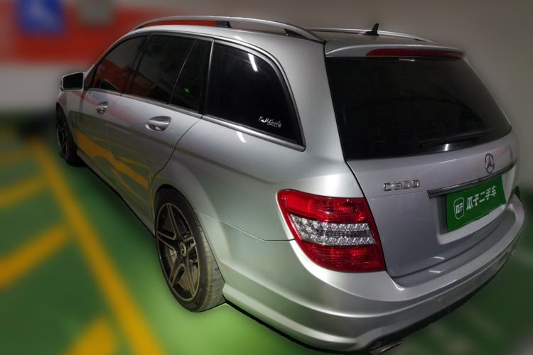 Used Mercedes-Benz C-Class 2010 C 300 Estate Rear Left 45 Deg