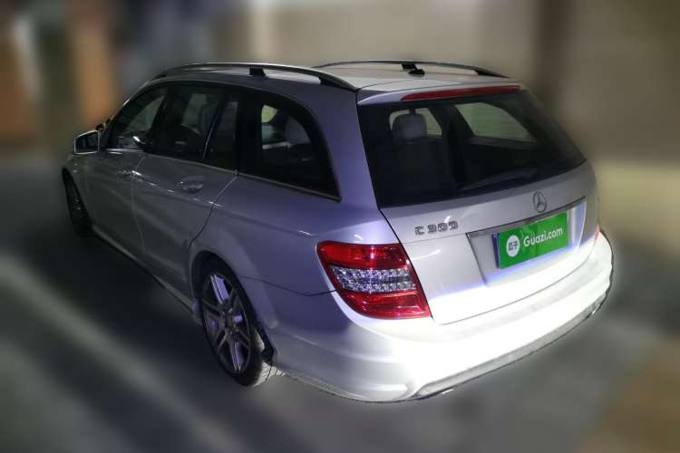 Used Mercedes-Benz C-Class 2010 C 300 Estate Rear Left 45 Deg