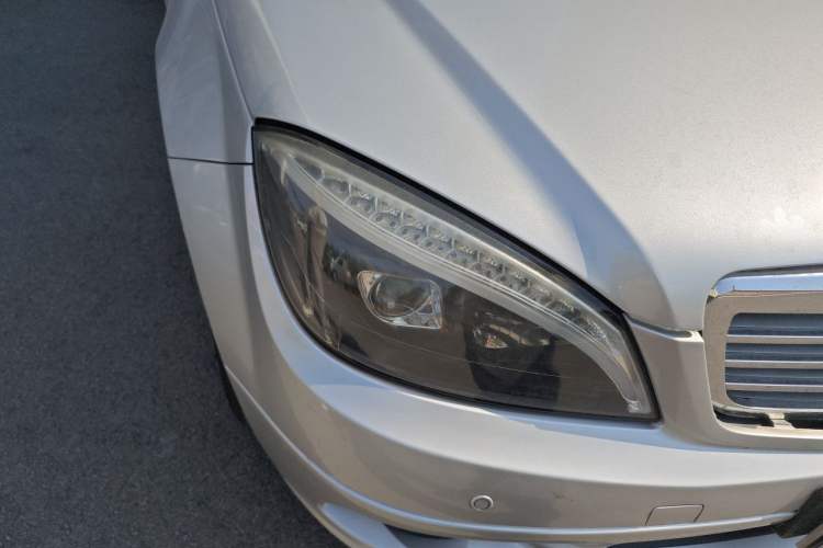 Used Mercedes-Benz C-Class 2010 C 180K Classic model Right Front Headlight