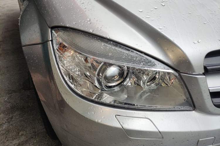 Used Mercedes-Benz C-Class 2010 C 260 CGI Sport Edition Right Front Headlight
