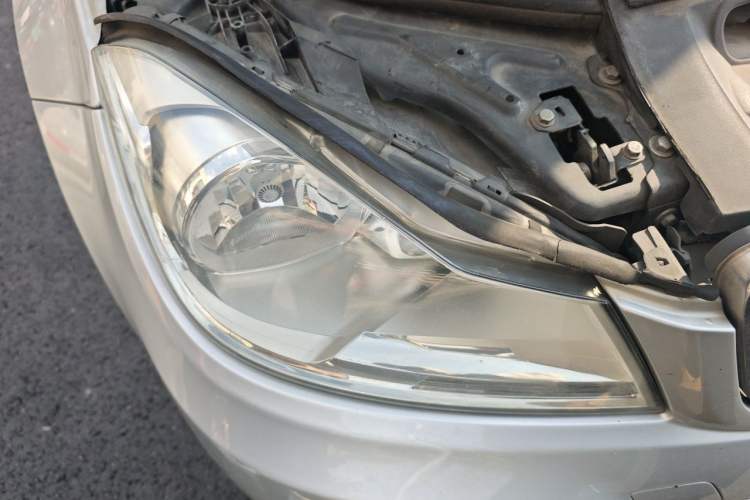 Used Mercedes-Benz C-Class 2010 C 180K Classic model Right Front Headlight