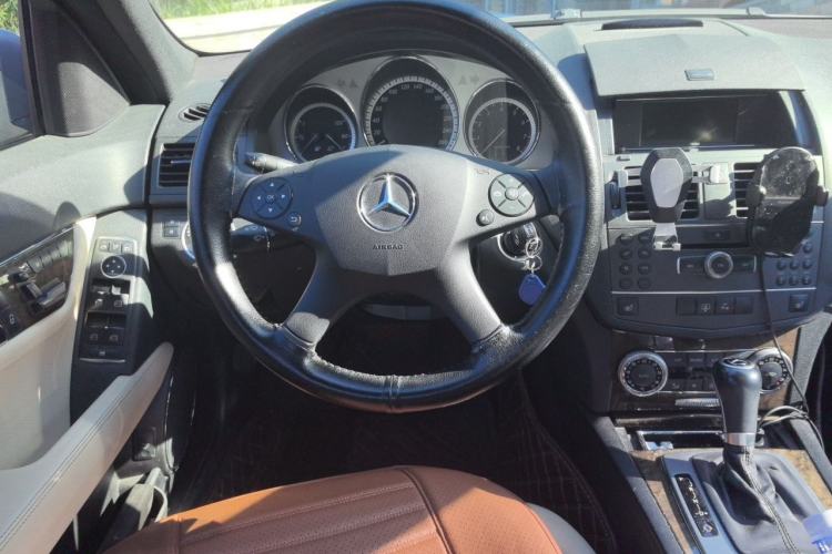 Used Mercedes-Benz C-Class 2010 C 200 CGI Fashion Model Steering Wheel