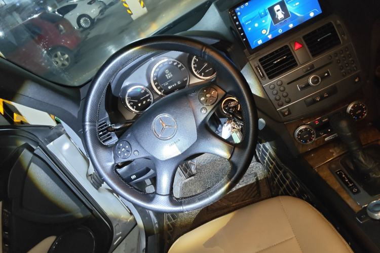 Used Mercedes-Benz C-Class 2010 C 200 CGI Fashion Model Steering Wheel