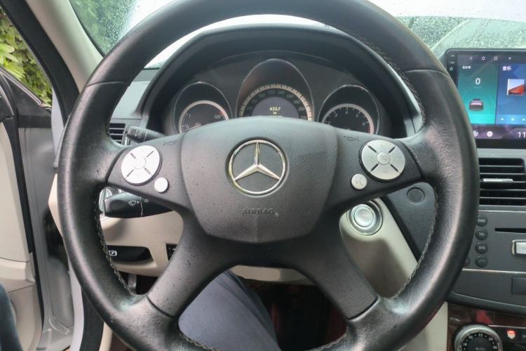 Used Mercedes-Benz C-Class 2010 C 200 CGI Elegance Model Steering Wheel