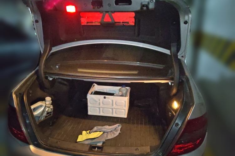 Used Mercedes-Benz C-Class 2010 C 200 CGI Fashion Model Trunk