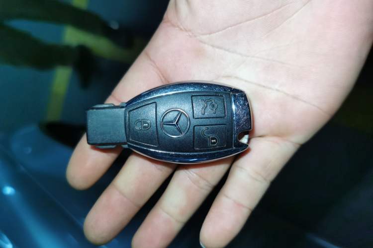 Used Mercedes-Benz C-Class 2010 C 200 CGI Fashion Model Vehicle Key