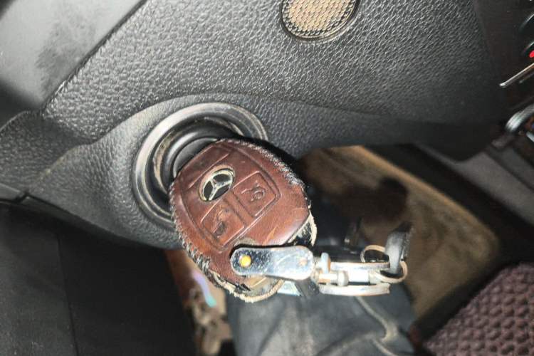 Used Mercedes-Benz C-Class 2010 C 200 CGI Fashion Model Vehicle Key
