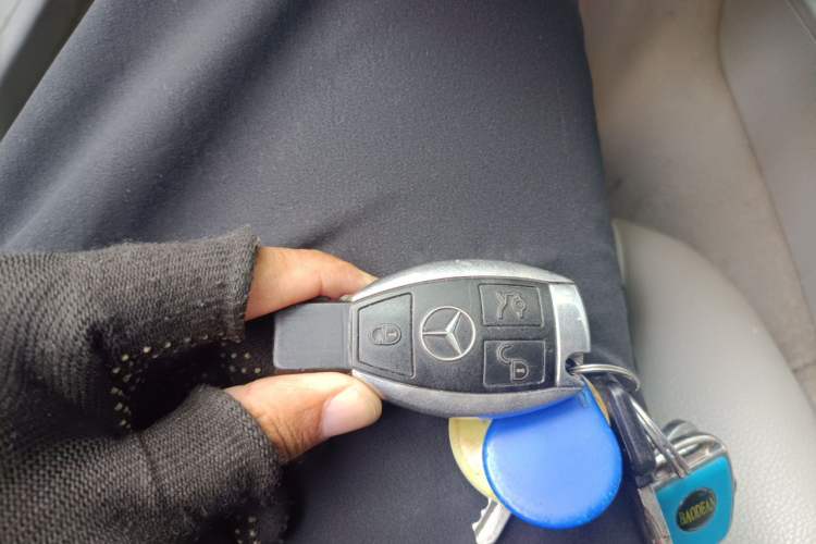Used Mercedes-Benz C-Class 2010 C 180K Classic model Vehicle Key