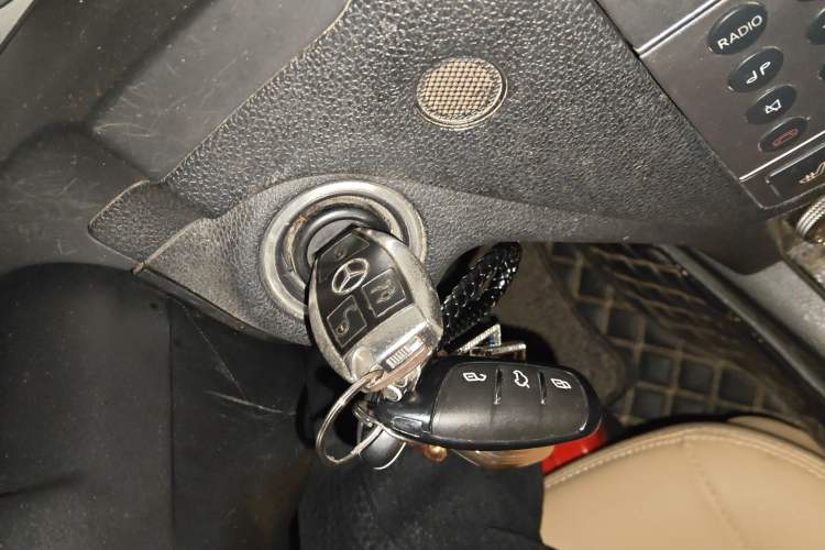 Used Mercedes-Benz C-Class 2010 C 200 CGI Fashion Model Vehicle Key