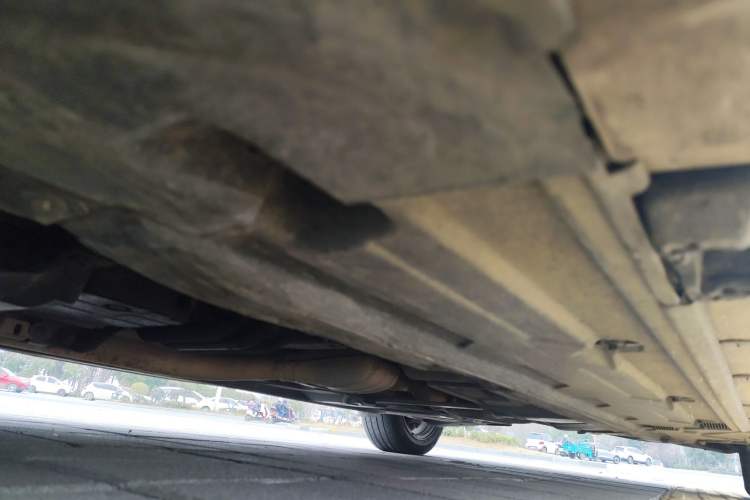 Used Mercedes-Benz C-Class 2010 C 180K Classic model Chassis Front Left