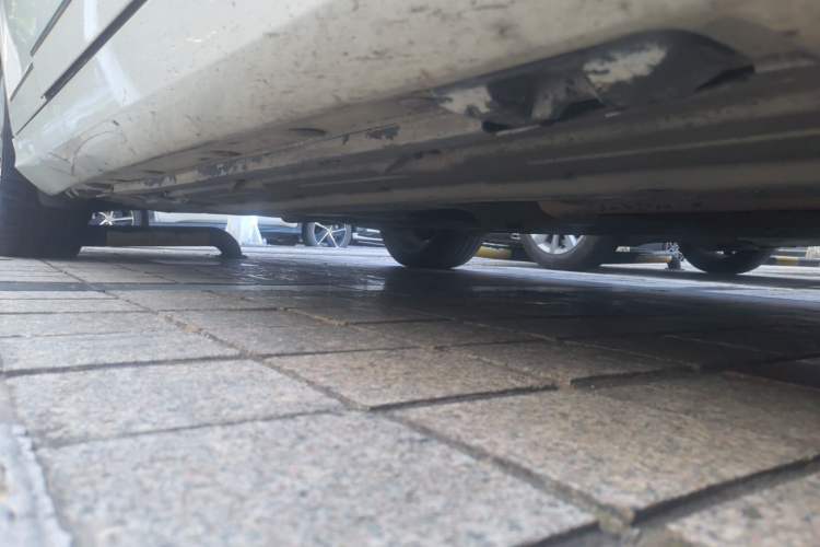 Used Mercedes-Benz C-Class 2010 C 200 CGI Fashion Model Chassis Front Right