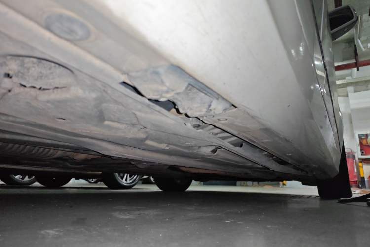 Used Mercedes-Benz C-Class 2010 C 200 CGI Elegance Model Chassis Rear Right