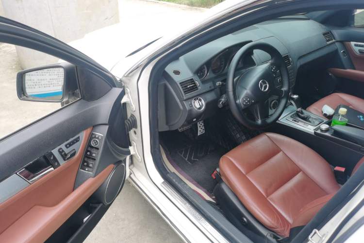 Used Mercedes-Benz C-Class 2010 C 300 Estate Driver Seat