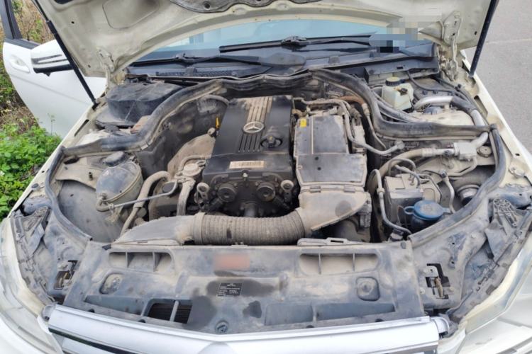 Used Mercedes-Benz C-Class 2010 C 180K Classic model Engine Bay