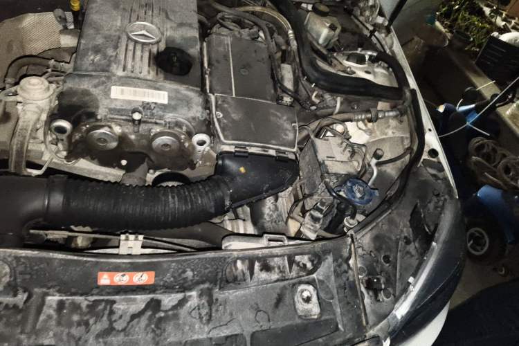 Used Mercedes-Benz C-Class 2010 C 200K Standard Model Engine Bay Left