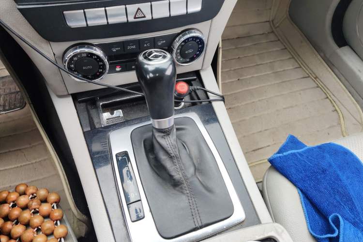 Used Mercedes-Benz C-Class 2010 C 180K Classic model Gear Lever