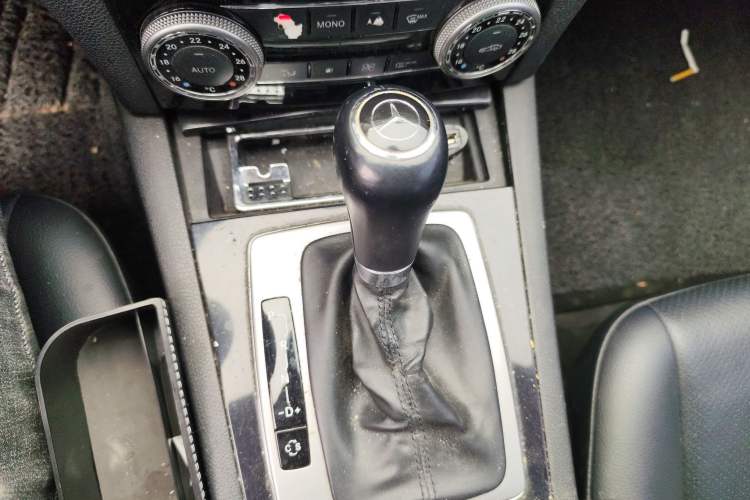 Used Mercedes-Benz C-Class 2010 C 180K Classic model Gear Lever
