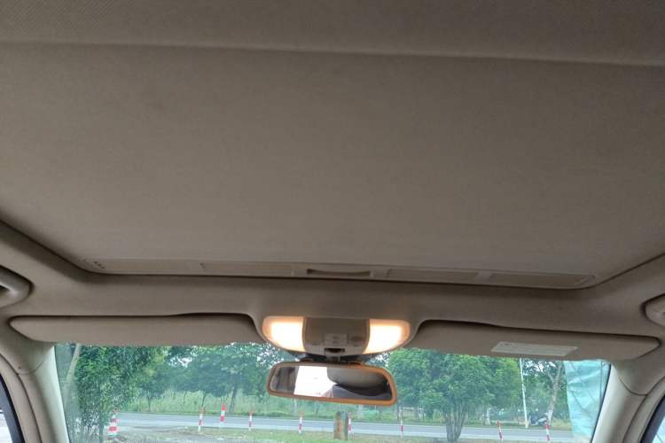 Used Mercedes-Benz C-Class 2010 C 200 CGI Elegance Model Headliner