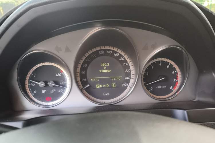 Used Mercedes-Benz C-Class 2010 C 200 CGI Fashion Model Instrument Cluster